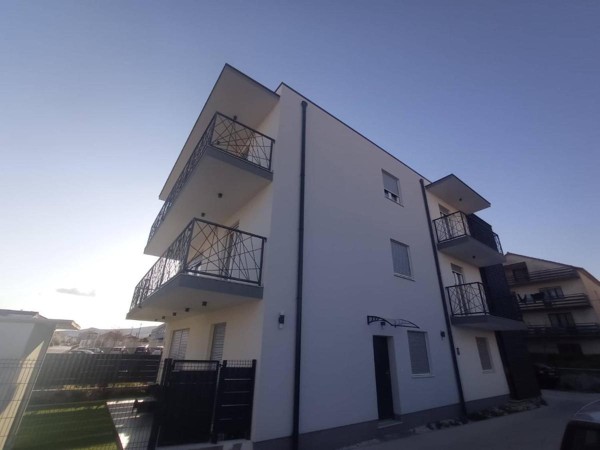 Apartment Punda Kaštela Exteriör bild