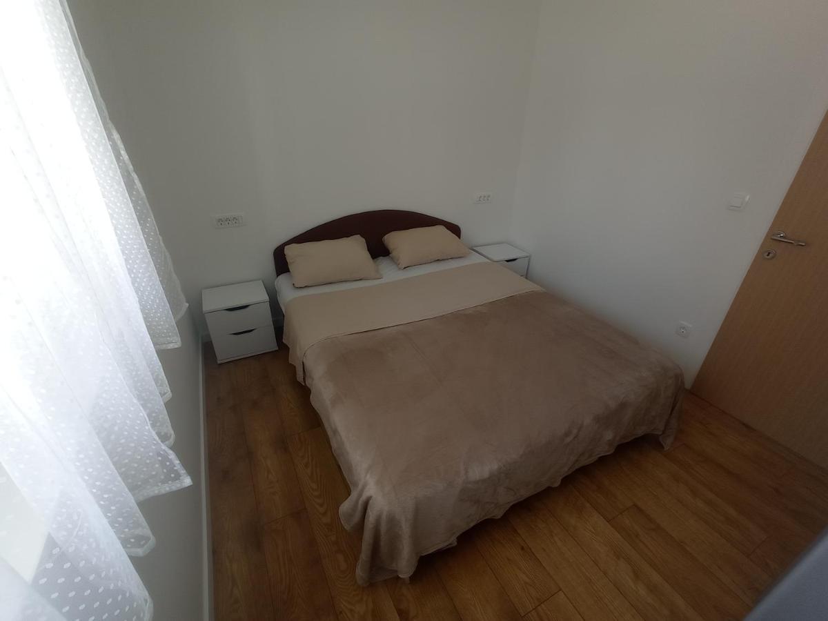 Apartment Punda Kaštela Exteriör bild